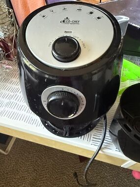 Black Air Fryer - Compact Countertop Cooker